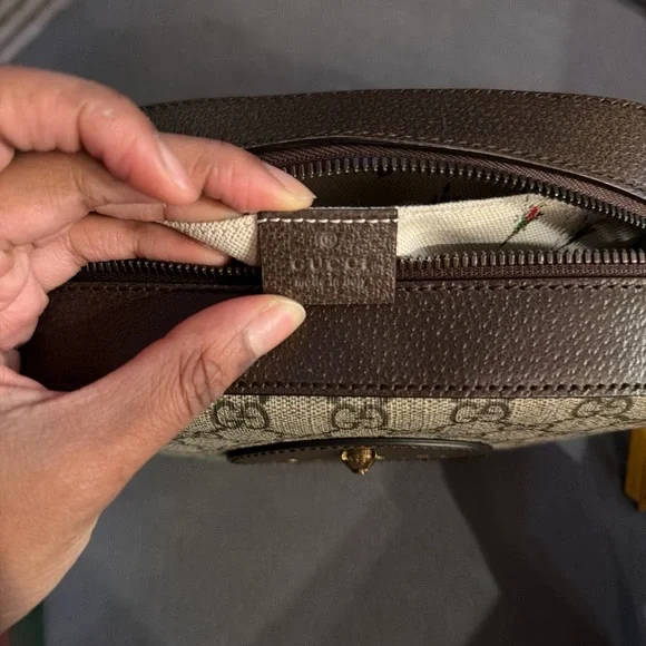 Gucci Beige and Brown Logo Crossbody with Green and Red Strap - Picture 6 of 7